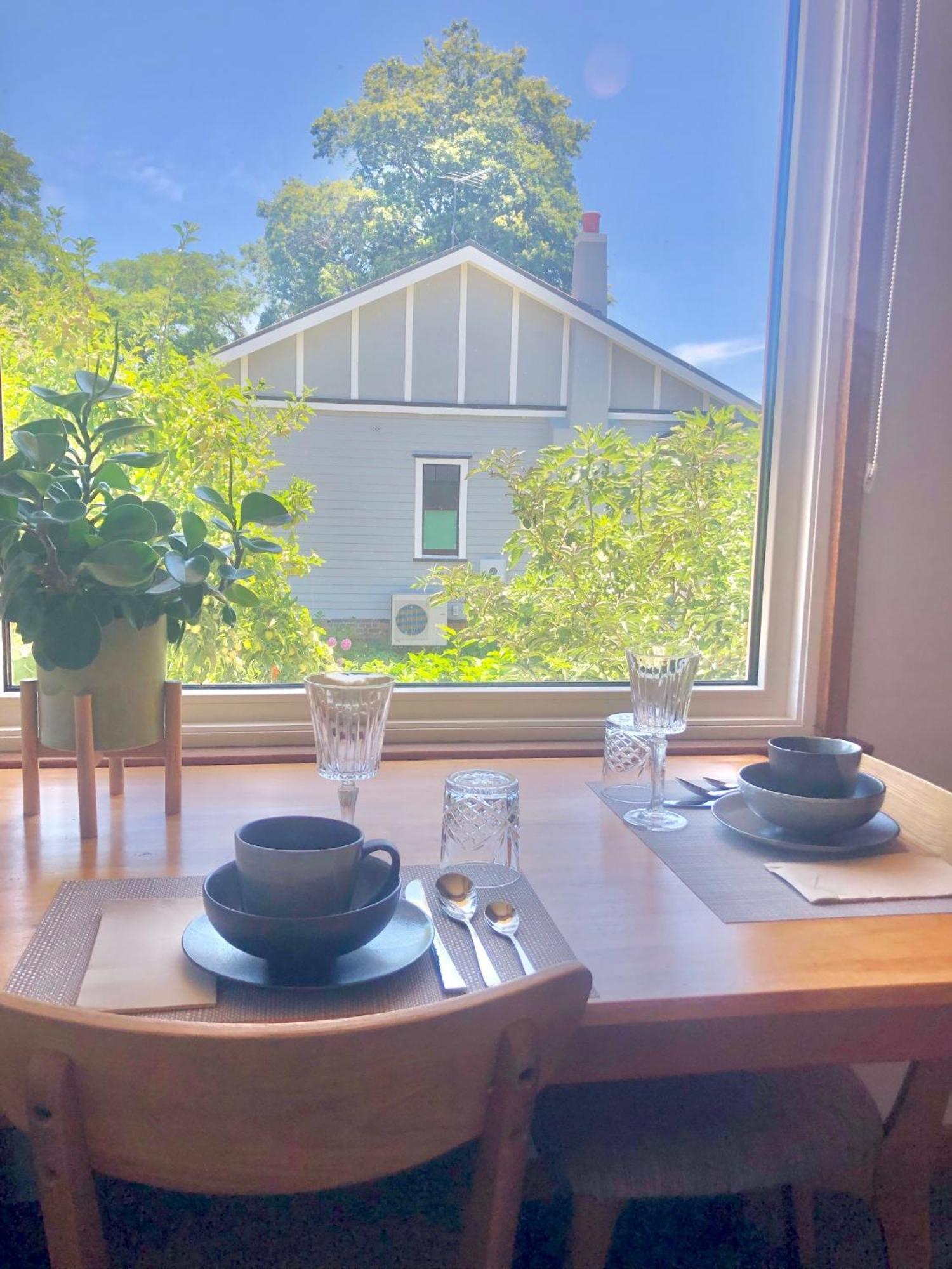 Lovely Budget Vegan Homestay لونسيستون المظهر الخارجي الصورة